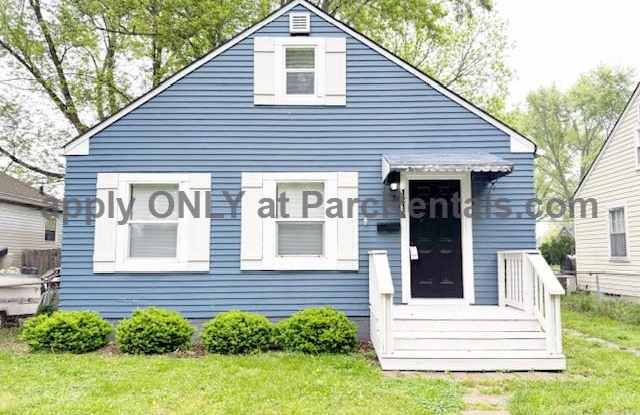 1215 N Somerset Ave photos photos