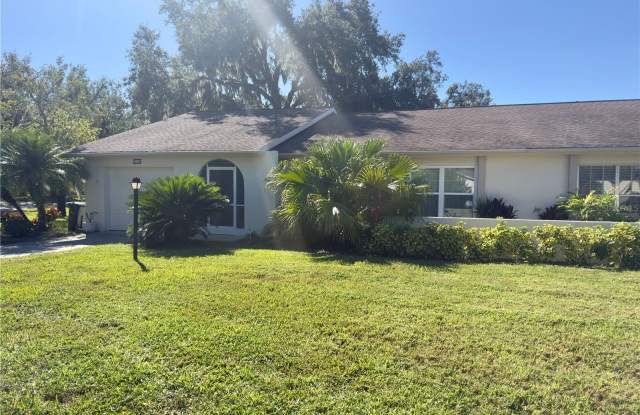 4001 Oakhurst Drive - 4001 Oakhurst Drive, Bee Ridge, FL 34233