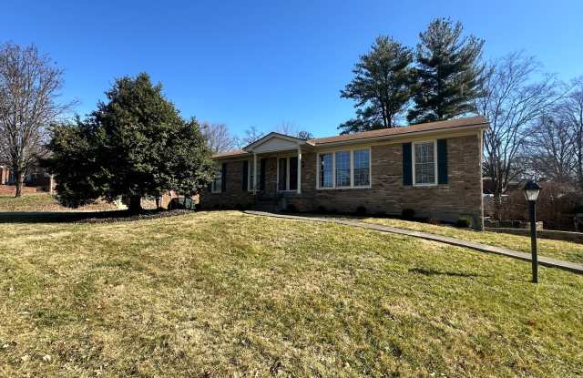 3BR/3BA Home for Rent in J-town with Two Gar Garage and Large Deck! photos photos