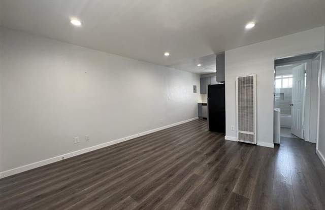 2727 Abbot Kinney Apartments, Venice CA Gallery 4