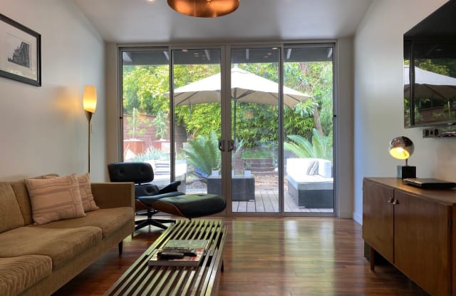 4685 Cleland Ave - 4685 Cleland Avenue, Los Angeles, CA 90065