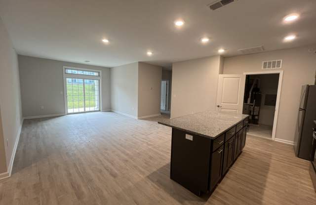214 Tower Ridge Circle Gallery 3
