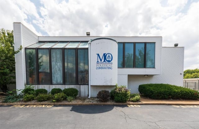 6780 Southwest Avenue - 6780 Southwest Avenue, St. Louis, MO 63143