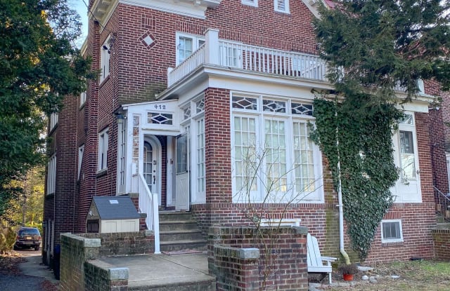 412 W MAPLE AVENUE - 412 West Maple Avenue, Merchantville, NJ 08109