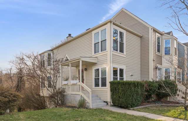 Welcome home to this beautifully updated end-unit townhome in the heart of Kingstowne — one of Northern Virginia’s most desirable communities! photos photos