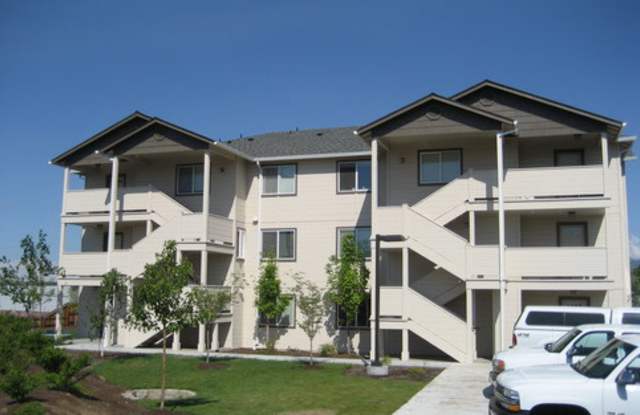 521 Western Avenue - 521 Western Avenue, Medford, OR 97501