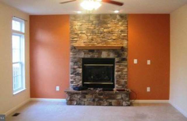 1055 PIPERCOVE WAY Gallery 3