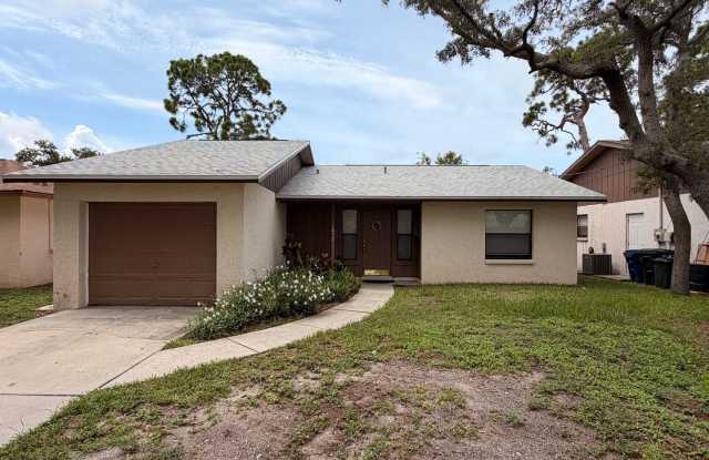 2/2 Bedroom house with 1 car garage and fenced yard. photos photos 2/2 Bedroom house with 1 car garage and fenced yard. photos photos