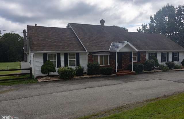 24120 COLTON POINT Road Gallery 1