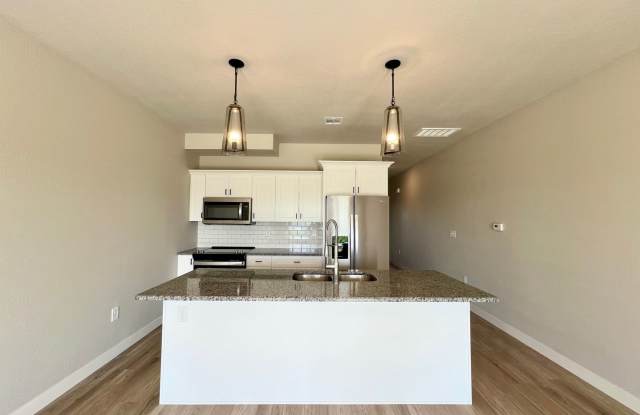 Modern Townhome with STUNNING Views in West MHK photos photos