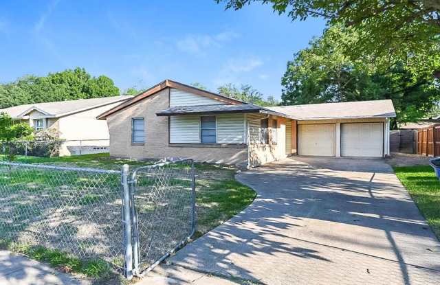 2627 Gross Road - 2627 Gross Road, Dallas, TX 75228 2627 Gross Road - 2627 Gross Road, Dallas, TX 75228