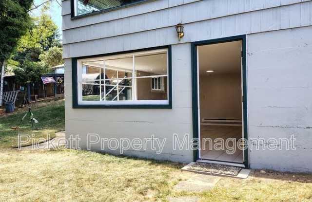4121 W D St photos photos