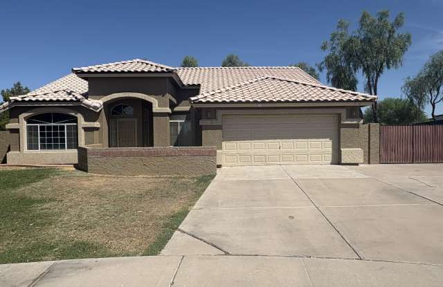 918 S SAN JOAQUIN Court - 918 South San Joaquin Court, Gilbert, AZ 85296