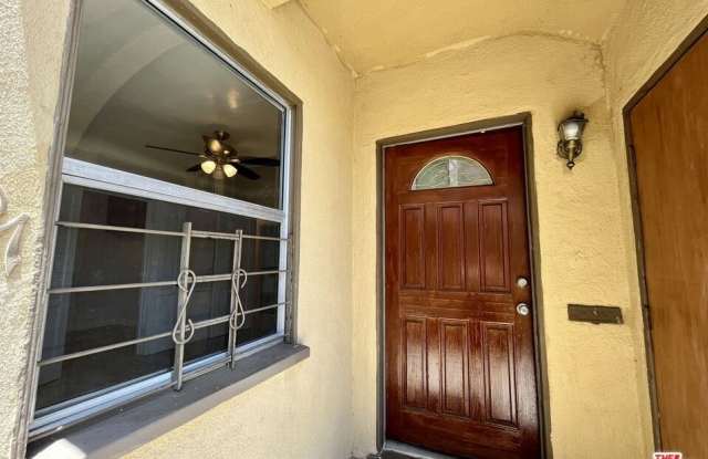 1807 S Redondo Blvd unit: Lower photos photos