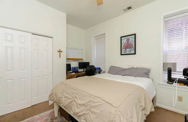 4063 Shenandoah Ave photos photos