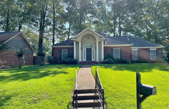 3045 Windwood Cir - 3045 Windwood Circle, Flowood, MS 39232