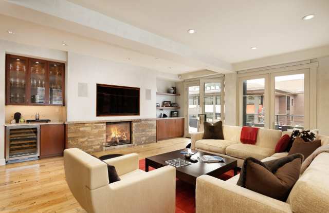 102 Founders Place unit: 301 photos photos