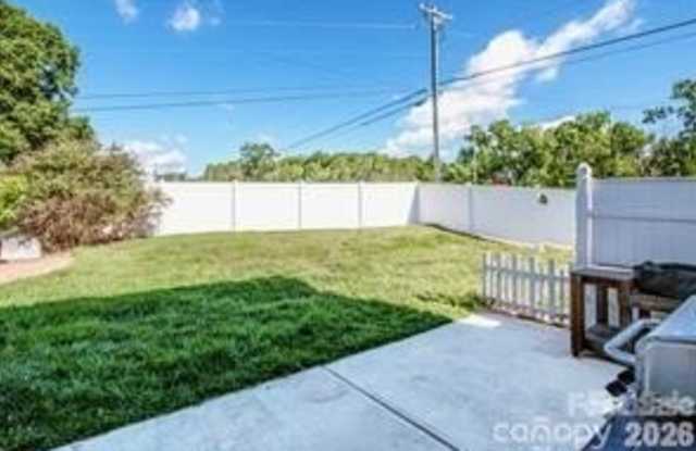 4151 Kenton Glenn Court NW Gallery 4