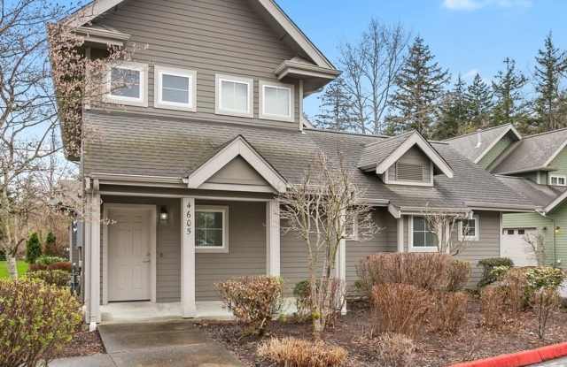 Spacious 3-Bedroom Condo/Townhome in Peaceful Cordata Neighborhood photos photos