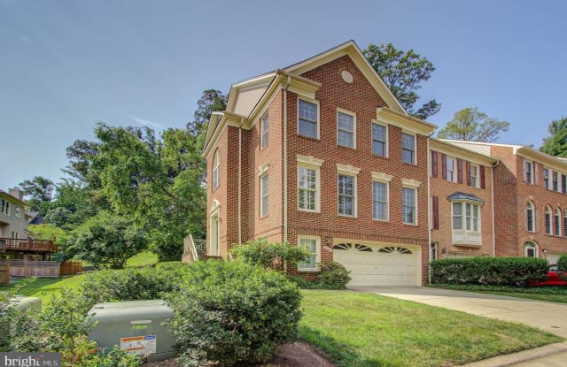 5443 WHITLEY PARK TER #TH-31 - 5443 Whitley Park Terrace, Bethesda, MD 20814