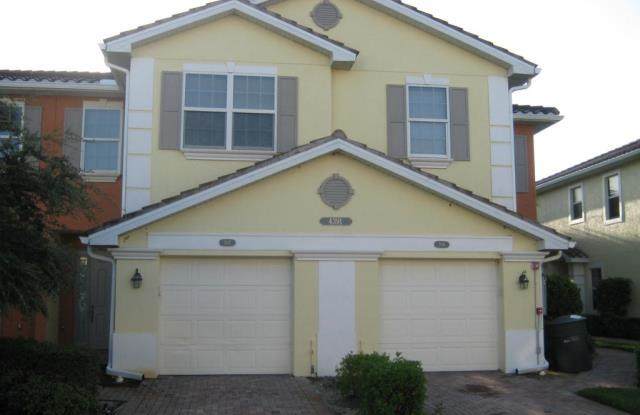 Beautiful  Townhouse for rent. Gallery 1