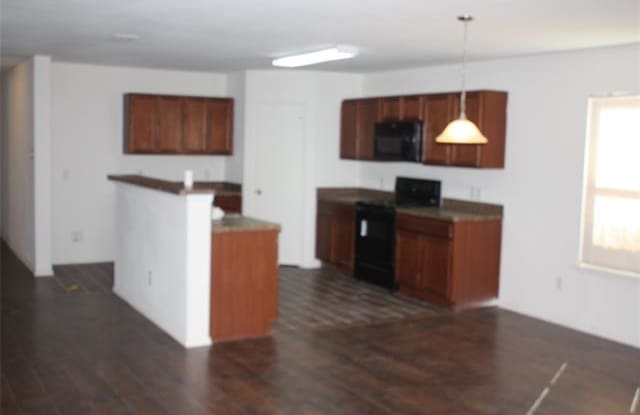 2145 Sims Drive Gallery 3