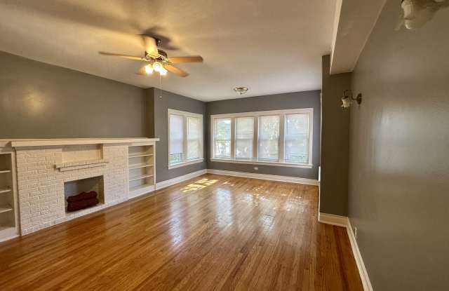 4627 N Monticello Ave photos photos