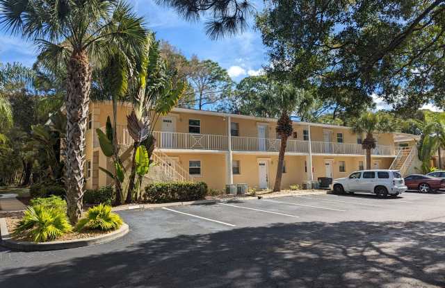 906 LaCosta Circle #5 - 906 La Costa Circle, Sarasota, FL 34237