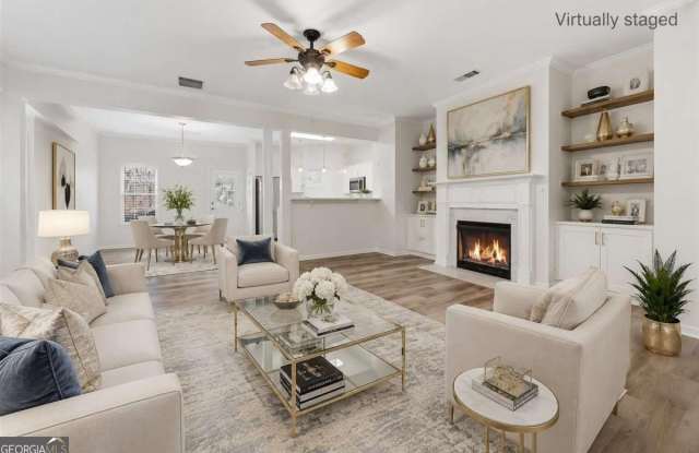 2913 Greyhawk Lane Gallery 2