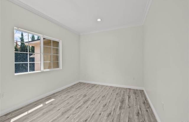 11250 Saticoy Street - 11250 Saticoy Street, Los Angeles, CA 91352