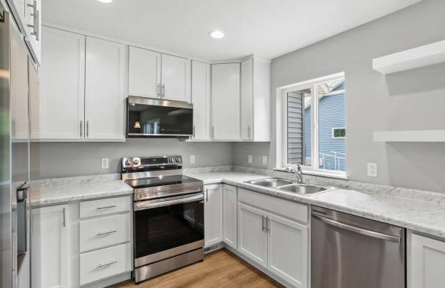 200 Chalet Drive photos photos