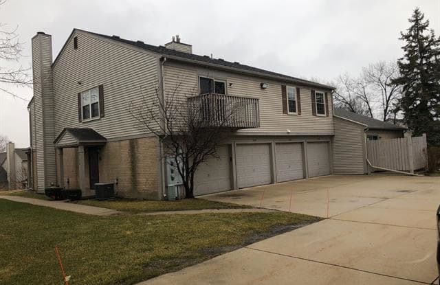 3136 HIDDEN RIDGE Drive - 3136 Hidden Ridge Dr, Waterford, MI 48328