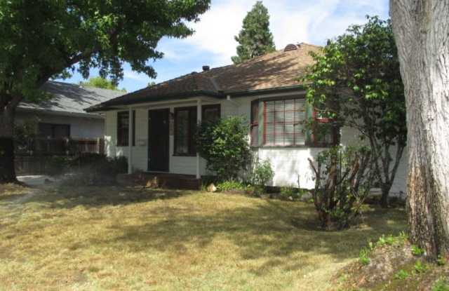 Tahoe Park home with 2 car garage Gallery 3