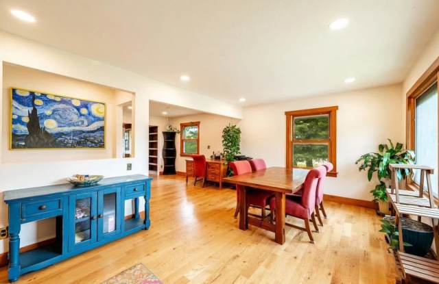 555 Big Goose Road Gallery 4