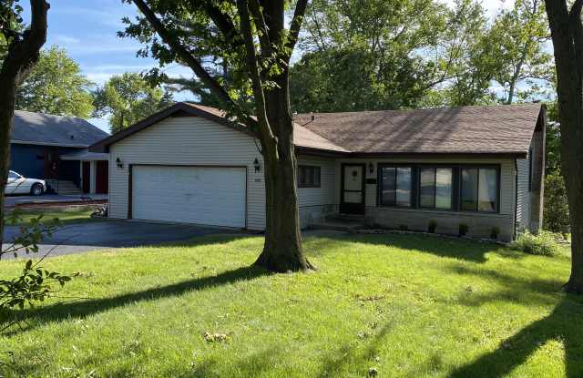 1408 S Naperville Rd photos photos