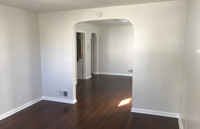 2709 Howard St. Gallery 2