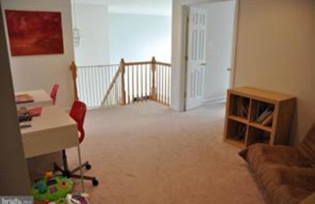 1309 Yates Cir Gallery 3