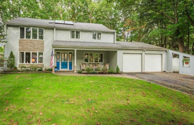 43 Spencer Lane - 43 Spencer Lane, Stony Brook, NY 11790