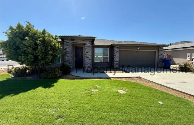 Spacious 4 Bed/2 Bath Home w/ Solar, RBP & Deposit Alternative Option photos photos Spacious 4 Bed/2 Bath Home w/ Solar, RBP & Deposit Alternative Option photos photos