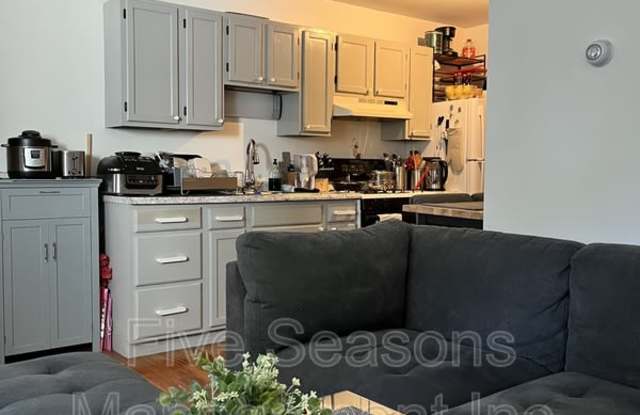 358-360 North Winooski Avenue - 1 Gallery 4