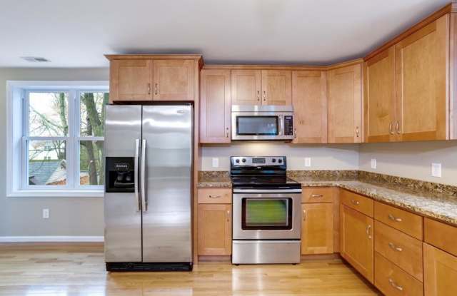 192 Neponset Gallery 4