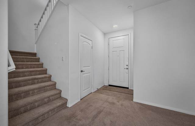 Spacious Newer 4-Bed 3 1/2-Bath Plus Loft Home in Citrus Trails Gallery 4