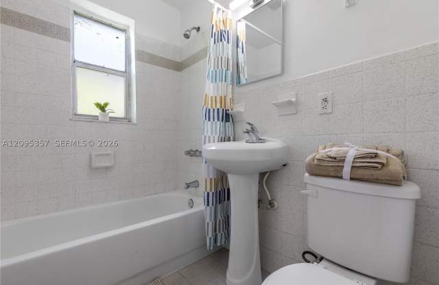 6773 NE 1st Court Gallery 4