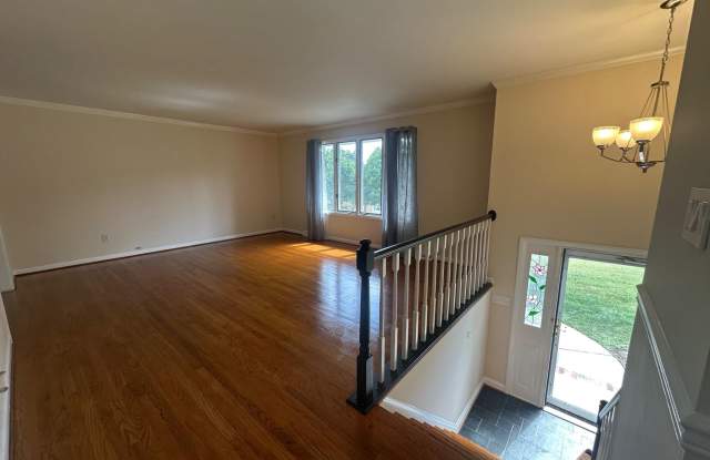 9400 TILLER Drive Gallery 3