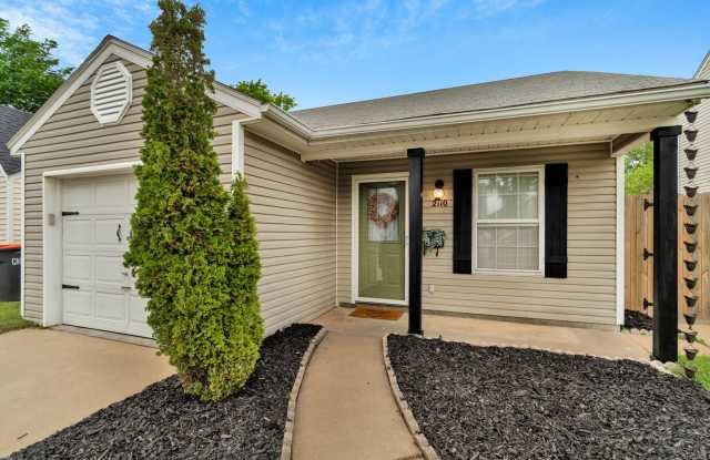 RARE FIND! Immaculate 2 Bed 2 Bath home in great location. photos photos