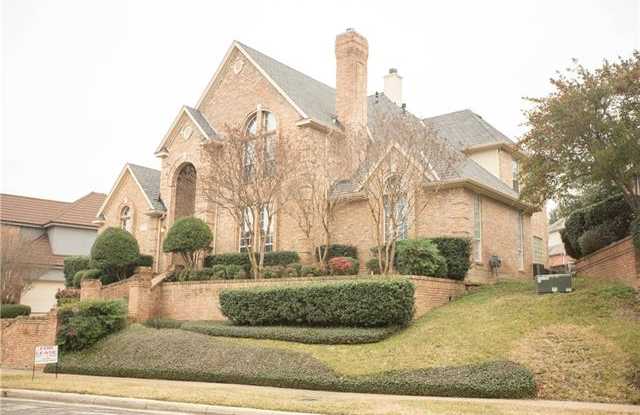 3027 Shadow Drive W Gallery 2