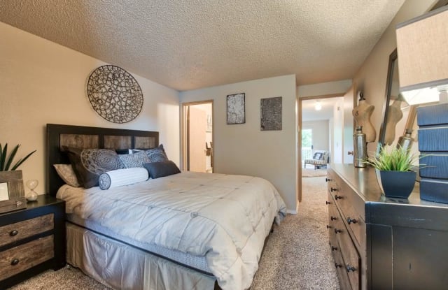 The Park at Cooper Point Apartments Gallery 4