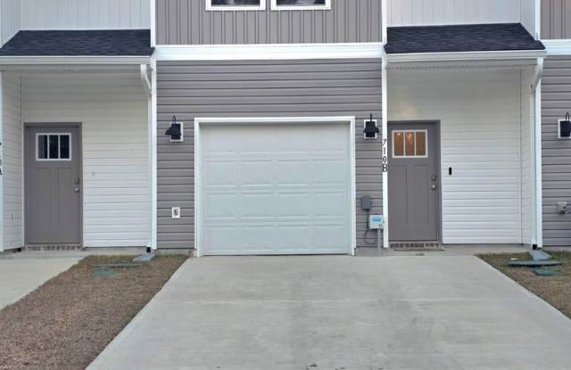 Brand-New Beauty in an Unbeatable Location photos photos