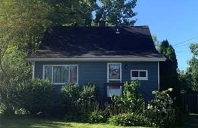 1015 Moneta Avenue photos photos