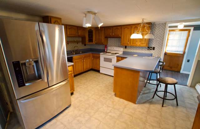 Spacious 4–5 Bedroom Home on French Island – Old Town photos photos Spacious 4–5 Bedroom Home on French Island – Old Town photos photos